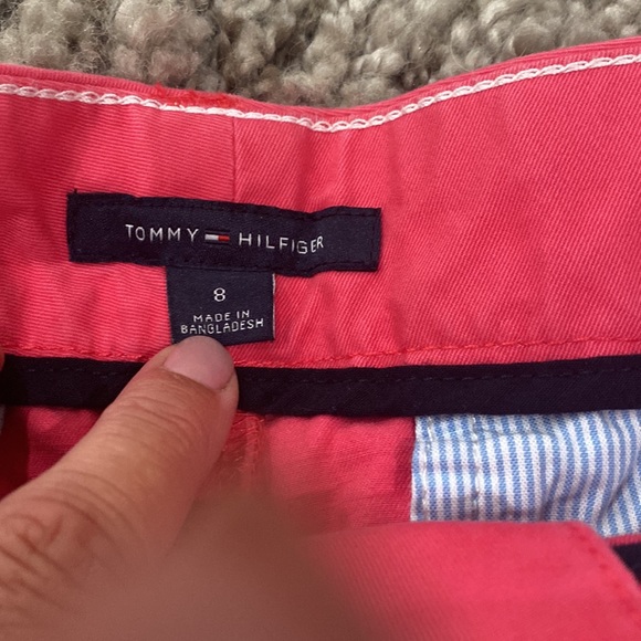 Size 8 Tommy Hilfiger Shorts - Picture 3 of 3
